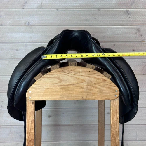 Used Kieffer Orphee TB Dressage Saddle 17/MN - Image 10