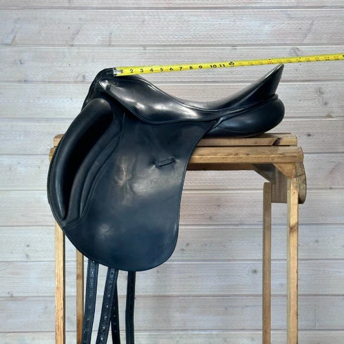 Used Kieffer Orphee TB Dressage Saddle 17/MN - Image 3