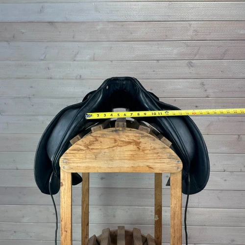 Used Albion SLK Dressage Saddle 17.5/MW - Image 9