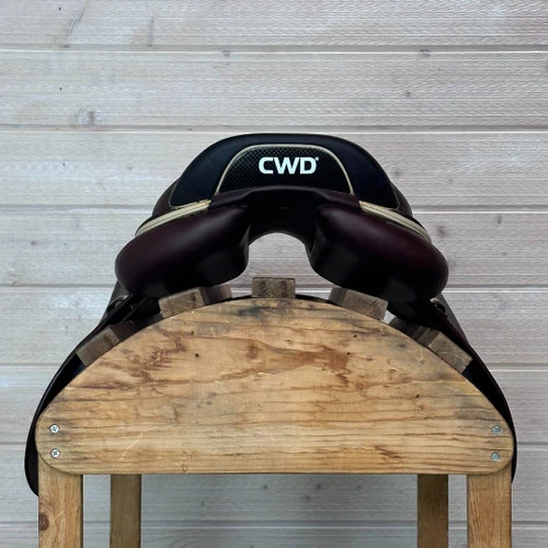 Used CWD 2GS Close Contact Saddle 18/M - Image 10