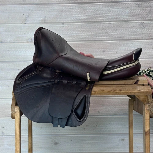 Used CWD 2GS Close Contact Saddle 18/M - Image 4