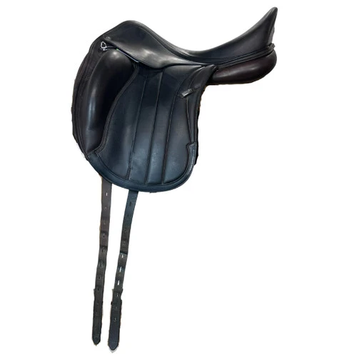 Used Equipe Viktoria Monoflap Dressage Saddle 17.5/W - Image 7